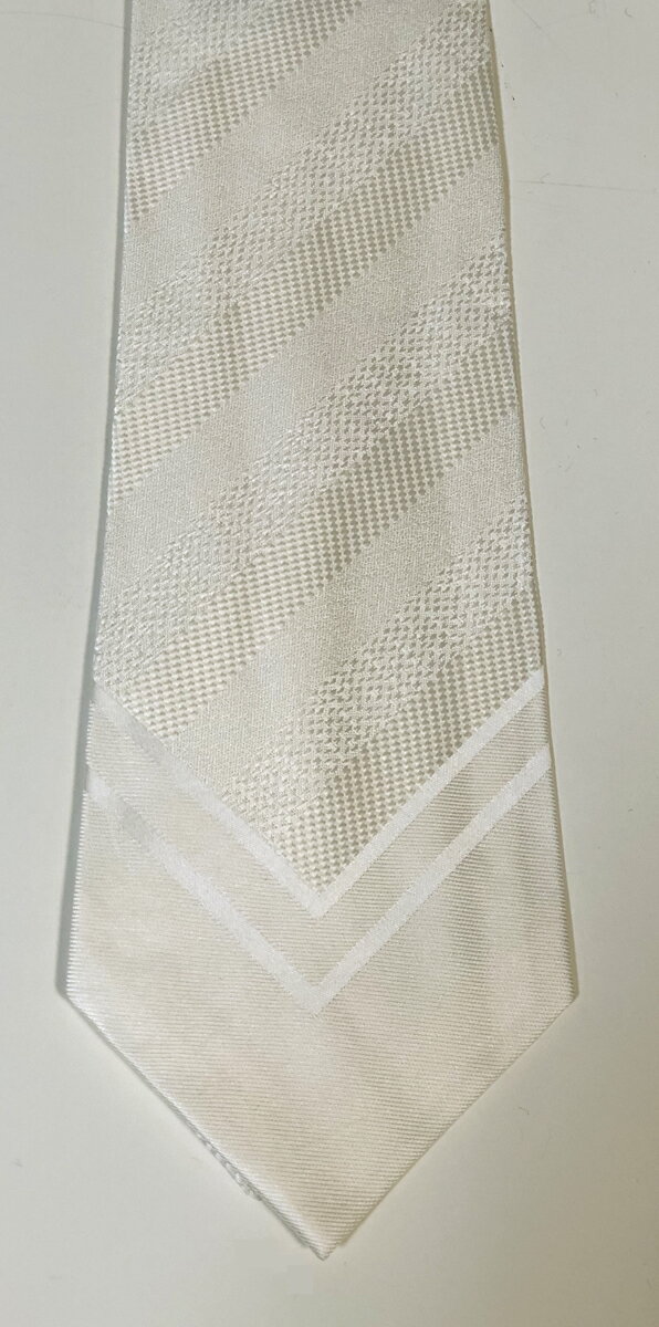 315 絹 100% 細身 ネクタイ レディス可能 新品 白無地 ハンカチ風地模様 大剣8.5センチ プレゼント