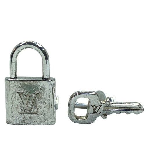 ルイヴィトン M64600 カフス カフスリンク カフスボタン アクセサリー ブトンドゥマンシェット カデナ キー SV925 シルバー ルイヴィトン M64600 カフス カフスリンク カフスボタン アクセサリー ブトンドゥマンシェット カデナ キー SV925 シルバー