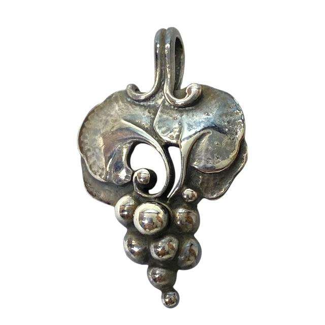 GEORG JENSEN ジョージジェンセン ネックレストップ ペンダントトップ アクセサリー 小物 1996 ムーンライトグレープ SV925 シルバー