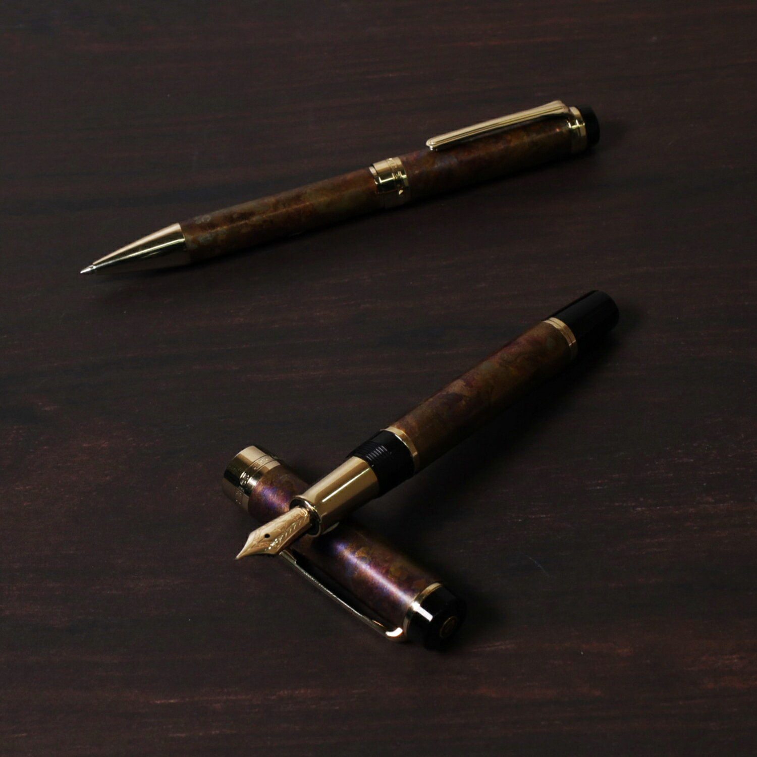 Foto von CYLINT Patina Fountain Pen