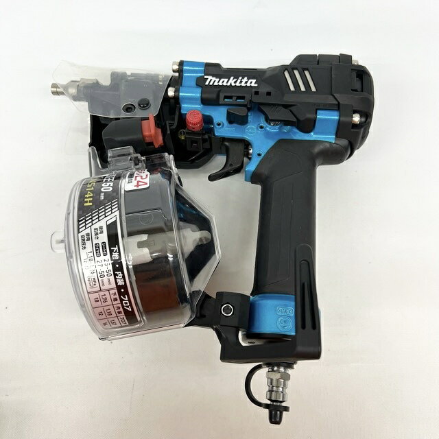 【美品】　makita　マキタ　50mm　高圧エア釘打　エアダスタ付　AN514HM