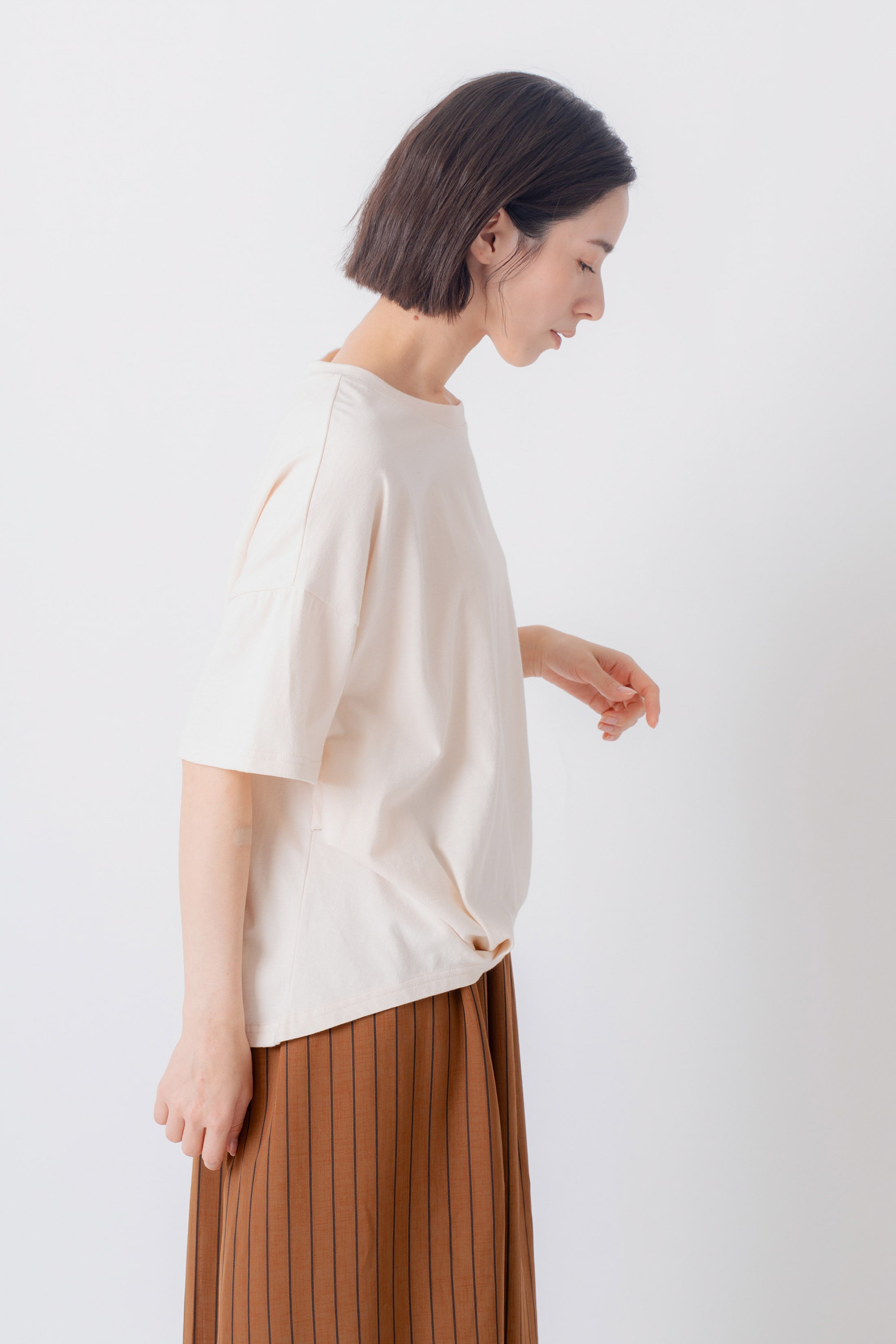 【40％オフ・セール】KELEN ケレン Tシャツ カットソー トップス 裾 ヘム タック 5分袖 ワイド シルエット コットン 綿 100% 天竺 シングル ジャージー STACY 2026年春夏の新色入荷 ecrustore-10003421 エクル 楽天市場店 サンプル画像3