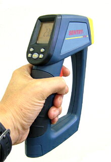 仕様測定範囲&nbsp;-50〜+1000℃機能・表示&nbsp;最高・最低・平均温度表示、温度変化値表示&nbsp;最高・最低指定温度アラーム、放射率変更&nbsp;10測定データメモリー、USB接続でのPC接続&nbsp;ホールド、バックライト&nbsp;自動停止機能ON/OFF他分解能&nbsp;0.1℃ 応答時間&nbsp;0.5秒&nbsp;精度&nbsp;±3℃(-50〜-20℃)&nbsp;±2℃(-20〜+100℃)&nbsp;±2% Read.(+100〜+1000℃)使用電池&nbsp;9Vアルカリ電池 1個測定再現性&nbsp;±1℃使用環境&nbsp;温度：0〜+50℃&nbsp;湿度：10〜90% RH (結露なきこと) 放射率&nbsp;0.10〜1.00 (0.01単位で変更可能)サイズ・重量&nbsp;127 x 47 x 200 mm &nbsp;約330g (乾電池含む)距離係数&nbsp;50:1 (測定距離と測定範囲の関係) 例として；&nbsp;*5m先の測定物は10cm内の平均温度&nbsp;*25m先の測定物は50cm内の平均温度&nbsp;*50m先の測定物は1m内の平均温度付属品&nbsp;解析ソフト、USBケーブル、電池&nbsp;ストラップ、1m素線K-タイプセンサー&nbsp;操作マニュアル、キャリングケース類似商品はこちらMK DT-28 赤外線放射温度計 DT2834,327円エムケー MK CENTER 352 赤外線放18,346円エムケー MK CENTER 350 赤外線放13,557円エムケー MK BX-350/500 温度校正149,253円MK DT-29 赤外線放射温度計 レーザー使39,116円A＆D AD-5614 赤外線放射温度計 測定8,934円エー・アンド・デイ A＆D AD5612WP 7,483円MK COMBO 放射温度計／中心温度計 CO16,131円A＆D AD-5616 赤外線放射温度計 測定25,573円エー・アンド・デイ A＆D AD5617MT 2,958円A＆D AD5619 放射温度計 レーザーマー5,520円エー・アンド・デイ A＆D AD-5618 高64,981円　