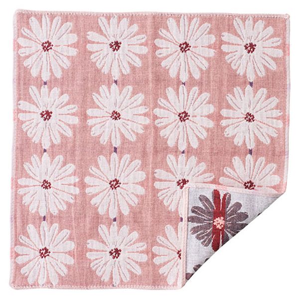 【商品説明】●Pocchi 3重ガーゼハンカチ 白い花●ポケットやかばんに入れやすいコンパクトサイズ。●薄手だけど吸水性に優れた丈夫でやわらかなハンカチです。●先染めした糸を使用しているので表と裏で違った色合いが楽しめます。●メーカー型番 : PC-022●色柄 : 白い花●内容 : 本体(約250×250mm)×1●材質 : 綿100%●原産国 : 日本●箱の種類 : PP袋●箱サイズ : 約135×135×8mm(入)●箱入重量 : 約15g類似商品はこちら22556013X5 直送 代引不可・他メーカ4,035円22556013 直送 代引不可・他メーカー同1,492円22556012 直送 代引不可・他メーカー同1,492円22557815X5 直送 代引不可・他メーカ5,516円L9048517 直送 代引不可・他メーカー同7,393円22558314X5 直送 代引不可・他メーカ6,475円22558312X5 直送 代引不可・他メーカ6,475円22517908 直送 代引不可・他メーカー同1,415円TK-GR3X5 直送 代引不可・他メーカー同5,303円AD-USB3X5 直送 代引不可・他メーカー6,903円22557401X5 直送 代引不可・他メーカ5,060円22555002X5 直送 代引不可・他メーカ3,568円