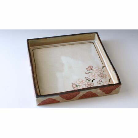 【個数：1個】 PNA713 直送 代引不可・他メーカー同梱不可 吉祥秋草 五寸角皿