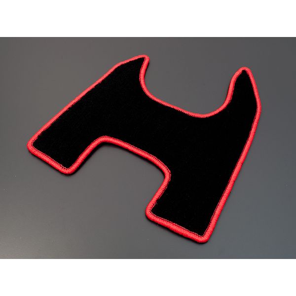 (LINEクーポン有)【個数：1個】ビーナス GCM-005 直送 代引不可・他メーカー同梱不可 G’BASE アルトワークス HA36S ※CVT／5AGS車専用 フロントセンターマット ブラック／レッド GCM005