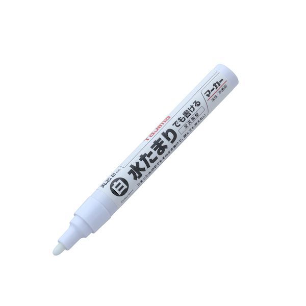 （株）TJMデザイン0120-125577【商品説明】●水中でも筆記できる油性特殊インクを採用。筆記している時、濡れた箇所にかかっても筆記不能や文字ズレをおこすことがなく作業を中断させません。●芯は線幅2mm丸芯で先端はアール形の＜中字＞です。耐久芯のため電気、設備、配管、埋設管、コンパネ、コンクリートへのマーキングで先端がヘタリません。●インク色は黒・赤・白・青・蛍光黄・蛍光ピンクの計6色。踏んでも擦ってもかすれにくい高耐久インクを採用しました。金属、プラスチック、コンクリート、発泡スチロールなどへの筆記に適性があります。●形状は長さ141mm、直径15mm（キャップ時）、重量18g。 ●仕様●芯の太さ：中字2mm●芯先：丸芯補足商品ワード：測定器・工具のイーデンキ edenki　測定・計測用品 測量用品 建築用筆記具 TJM Design Corp． Tajima Marker Measuring/Testing Instruments Surveying Tools Construction Writing Tools類似商品はこちらTJMデザイン タジマ ZENMBLA 全天候413円TJMデザイン タジマ ZENMKYE 全天候413円TJMデザイン タジマ ZENMBLU 全天候413円TJMデザイン タジマ ZENMRED 全天候413円TJMデザイン タジマ ZENMKPK 全天候413円三菱鉛筆 PXA200.1 アルコールペイント214円TJMデザイン タジマ COZMITINKO 771円三菱鉛筆 PX20.37 ペイントマーカーPX193円シンワ測定 78418 工事用ペイントマーカー164円三菱鉛筆 PX20.21 ペイントマーカーPX193円エスコ EA765MP-363 白／中字 油性645円ぺんてる MW50M-B アカ WBマーカータ92円