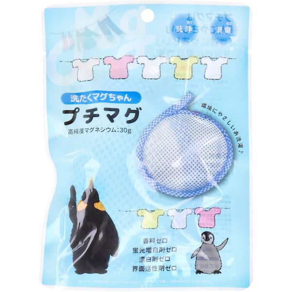 【商品説明】【品名】洗濯補助用品【成分】高純度マグネシウム【液性】弱アルカリ性【材質】外袋：ポリエステル、ナイロン内袋：ポリエステル【用途】綿・麻・合成繊維用【使い方】・洗剤と併用する場合は、1個からご使用いただけます。・洗濯物が多い場合は、個数を増やしてください。・洗い時間は15分以上を推奨します。・使用後は洗濯物と一緒に干して、よく乾燥させてください。プチマグは「人にやさしい」「地球にやさしい」洗濯補助用品です。●ドラム式・縦型、どの洗濯機でもOK！●使い方は簡単。プチマグを洗濯物と一緒に入れるだけ。●合成界面活性剤、香料、蛍光増白剤、漂白剤、防腐剤、保存料、シリコン、抗菌剤、着色料すべてゼロ！【使用上の注意】・動物性繊維(ウール、シルク、カシミア等)の選択には使用しないでください。・衣類の取扱い表示を確認してから使用してください。・洗剤、柔軟剤、漂白剤と併用可能ですが、塩素系漂白剤を含むものとの併用はおやめください。・乾燥機は使用できますが、メッシュが傷む可能性があります。・色落ちの恐れのある洗濯物は分けて洗ってください。・マグネシウムに関する疾患をお持ちの方は医師に相談の上、使用してください。・廃棄する場合は、各自治体の指示に従って処理してください。・約100回繰り返し使用可能です。(※ただし使用状況により異なります。)類似商品はこちら4560437940721 洗たく槽の防カビ36,891円4995860512083 洗たく槽クリーナ27,125円4966510330111 あかちゃん シバ36,532円4900480220201 Pix液体洗たく67,371円4903367303394 N洗たく槽クリー4,881円4518972018474 かわいらしい洗濯15,290円4544815069860 クレヨンしんちゃん715円4944201020527 クッションメッシ93,277円4944201020503 クッションメッシ93,277円4944201020510 クッションメッシ93,277円4944201020480 クッションメッシ93,277円4944201020497 クッションメッシ93,277円
