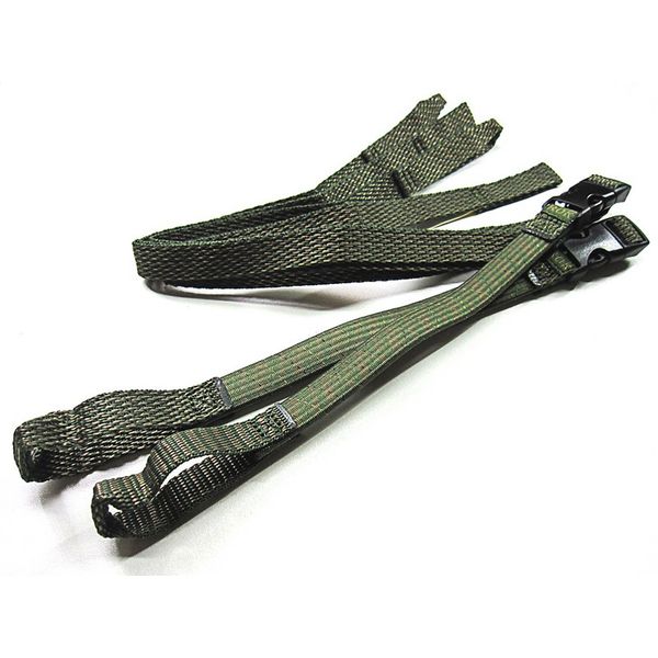 【商品説明】ROK strapsストレッチストラップ（荷物固定用ベルト）BPタイプ For スクーター / バックパック●EASY　どこにでも使える自由度、素早く簡単に固定できる設計。●TOUGH　米軍採用実績の高品質、世界的冒険家も愛用する信頼性。●SAFETY　小さな力でしっかり固定、開放時も跳ね返らない。オートバイや自転車、そしてバックパック、台車、キャリア。荷物を積む機会は沢山あります。その都度、フックをかける場所は有るのか？その位置で確実に固定できるのか？必要なベルト長さは？しっかり固定できるかな？など心配になります。そんな悩みを解決できるベルトがあったらどれだけ便利でしょう？ストレッチストラップはストレッチの効いたベルトで屋内から屋外まで幅広く使用できる荷物固定ベルトです。3ステップで荷物を固定！STEP1　ストラップの両端をループ形状とした事で、　幅広い対象の様々な形状へ高い自由度で対応します。　対象物を傷つける心配もありません。STEP2　荷物をバンドで縛り上げる面倒な作業は必要ありません。　中央に配したバックルの脱着のみで簡単に完了できます。STEP3　ベルトを引きテンションをかけて、ストラップのたるみを取れば固定は完了です。　ストラップには一部に天然ゴムが採用されており、一旦ベルトを張ると、常に締め上げる方向にテンションがかかり続けます。　従来のベルトの様に走行の振動によっていつの間にかベルトが　緩んでしまっているという事もありません。ロックストラップが世界で愛される理由●荷物の固定、解除が素早く行える実用性の高さ。　世界基準：24ヶ国で認められる展開、過去3年間で500万セット以上を販売。●コードの張力が荷物を押さえ続け、激しい振動でも緩みません。　プロが認める仕様：軍隊・冒険家・ラリーライダー・警察、各業界の専門家が指定購入。●採用部品、縫製技術共に軍用規格をクリアし実現した耐久性。　安心品質：軍用規格品として20年以上の開発販売実績。【BPタイプ】 For スクーター / バックパック　スクーターやバックパック、小排気量のオートバイに積載した荷物の固定におススメのラインナップです。・ストラップ長：310mm〜1060mm (無段階調整）・ストラップ幅：16mm・使用上限耐荷重：29KG/1本あたり・made in USA類似商品はこちらインフィニクス ROK00040 直送 代引不4,122円インフィニクス ROK00406 直送 代引不3,538円インフィニクス ROK00408 直送 代引不3,538円インフィニクス ROK00045 直送 代引不4,122円インフィニクス ROK00308 直送 代引不3,538円インフィニクス ROK00357 直送 代引不3,538円インフィニクス ROK00307 直送 代引不3,538円インフィニクス ROK00358 直送 代引不3,538円インフィニクス ROK00468 直送 代引不3,538円インフィニクス ROK00306 直送 代引不3,538円インフィニクス ROK00305 直送 代引不3,538円インフィニクス ROK00025 直送 代引不4,122円