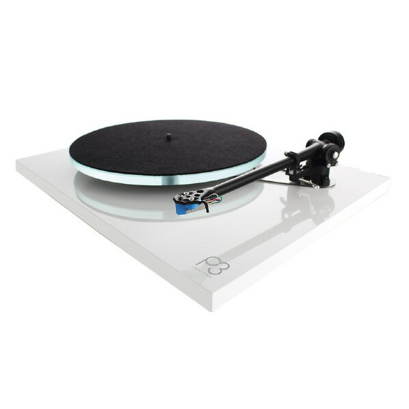 [REGA レコードプレーヤー(60Hz) カートリッジ無し PLANAR2MK2シリーズ WHITE PLANAR3MK2WHITE60HZ [PLANAR3MK2WHITE60HZ]] の商品説明●トーンアーム:RB330。35年の歴史をもつRegaのアーム開発技術と3D CAD&CAMテクノロジーの融合から生まれたRB330。パイプのテーパー加工や最新設計されたハウジングにより、感度が高く、より滑らかな動作が実現しました。●ドライブ・ベルト。上位モデルPlanar6に搭載されている Advanced EBLT Drive Beltを採用。従来のBelt-Upgradedを凌ぐ最高クラスのベルトの開発のため、原材料から見直しをかけました。ゴムを原料とした別注品の科学系素材を使い、さらに切れにくく、滑らかでたるみにくい形状を開発。トルクに優れ、ワウ・フラッターも大幅に改善されました。耐久性で50%、ワウ・フラッターで35%性能が向上しています。まさに’Perfect’と呼ぶにふさわしいターンテーブル用ドライブ・ベルトです。●MDFキャビネット。独自の行程で生産されるMDFキャビネット、密度と剛度にすぐれ免振性にも長けています。新規開発のフット、異種合金を上下に張るダブルブレイズ構造など、剛度と強度耐震性をさらに高めています。●高精度ベアリング。ベアリングをカートリッジで包み込むというPlanarシリーズ用に開発した新工程により、ベアリングにかかる圧力を均等に分散させ、より滑らかな回転を実現させています。●プラッター。世界中のアナログファンをとりこにしたガラスプラッター。カスタム仕様で設計生産され、美しいoptical white仕上げが施されています。●サブプラッター。フェノール材をベースとしたサブ・プラッターは、Rega独自の加工により、密度が高く、剛性に優れているため、摩擦が限りなく少なく、滑らかな回転に大きく貢献しています。●24V 低振動モーターを搭載。上位モデル同様、AC24Vモーターを搭載。制御回路を見直すことで回転ムラが一層抑えられ、振動の低下を実現しました。●バランス用ウェイト。ウェイトは、バランスがよくはめやすく、ずれにくい理想の形状です。ソルボセインカバーが貼られるなど、防振対策もされています。[REGA レコードプレーヤー(60Hz) カートリッジ無し PLANAR2MK2シリーズ WHITE PLANAR3MK2WHITE60HZ [PLANAR3MK2WHITE60HZ]]のスペック●駆動方式:ベルトドライブ●回転数:33 1/3 、45回転●カートリッジ:MM型●消費電力:12.1W●寸法:W44.7×H11.7×D36.0cm(ダストカバー付、閉口時)●質量:6.0kg●搭載可能なカートリッジの質量:4.5g〜8.5g、〜14.0g (エクストラウェイト装着時)○初期不良のみ返品可