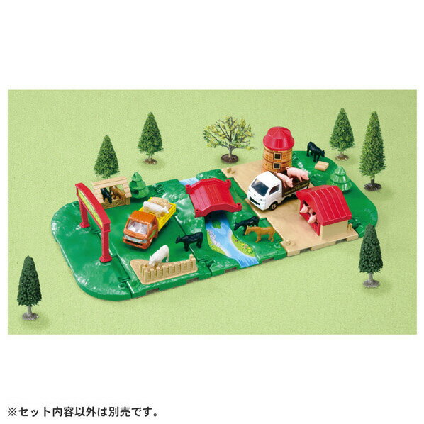 タカラトミー トミカワールド トミカ&タウン にぎやか牧場セット グリーン トミカタウンニギヤカボクジヨウセツト [トミカタウンニギヤカボクジヨウセツト]