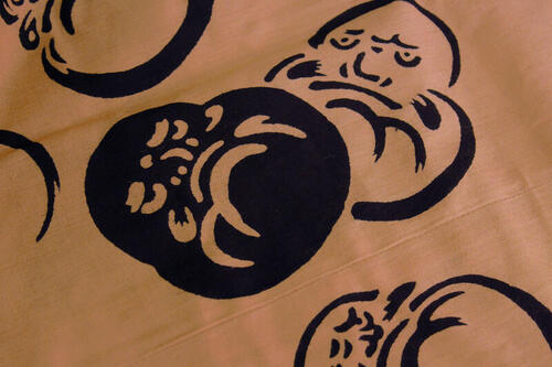 鯉口シャツ＜メール便対応＞　注染本染鯉口シャツ　だるま　M・L・LL寸　［鯉口 シャツ こいくち 祭 衣装 ダボ 居酒屋 ユニフォーム 男 女］