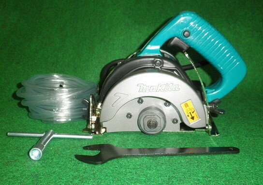 乐天商城 - マキタ 4101Rsp 110mmカッタ AC100V ダイヤモンドホイ−ル別売 新品 純正品