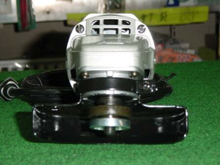 マキタ 9533BH 100mm角度付ディスクグラインダー 15°角度付 細径&高耐久&ハイパワ...