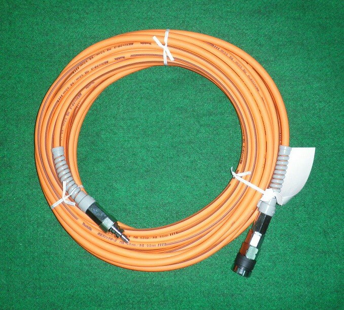 マキタ A-57227 高圧用スリックホース 外径9mmX内径5mmX長さ15m 滑りが良くて使いやすい エアーホ−ス ..