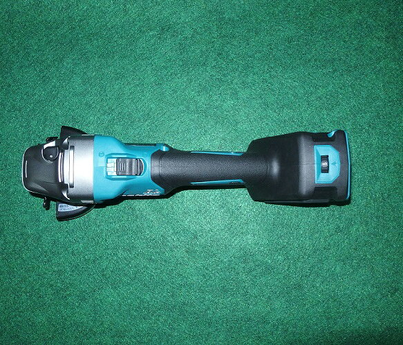 マキタ GA017GZ 40Vmax-100mm 無線連動対応充電式ディスクグラインダ スライドスイ...