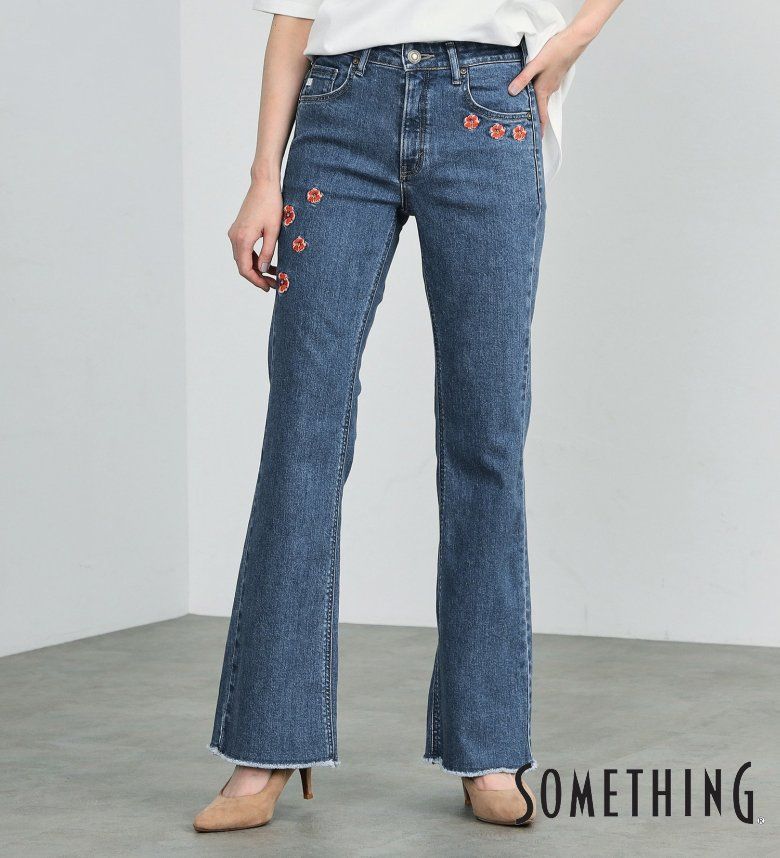 【サムシング公式】【SALE★50％OFF】SOMETHING POPPY刺繍 LISA フレアデニムパンツ レディース