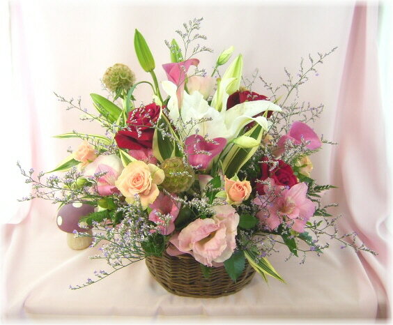 楽天市場 6月の誕生花 スマイルアレンジ花言葉 付き5 000円 送料無料 薔薇 写真付きメッセージ選択可 楽ギフ 包装 楽ギフ メッセ 楽ギフ メッセ入力 あす楽対応 いいｈａｎａ倶楽部