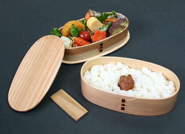 【送料無料】 曲げわっぱ 小判2段入子弁当箱 (板蓋) ナチュラル (弁当箱、木製、コンパクト収納、お弁当箱、ランチボックス、スリム、曲げわっぱ弁当箱、まげわっぱ、男子、女子、メンズ、レディース)