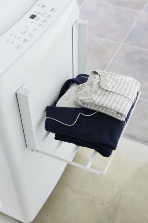 洗濯機横マグネット折り畳み棚　タワー　tower 山崎実業　5096　洗濯機横収納　マグネット収納　一時置..