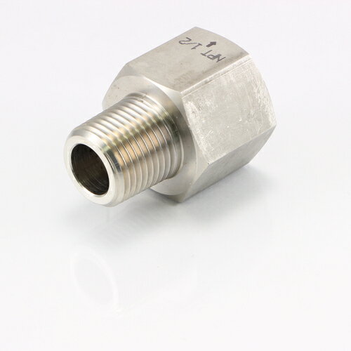 アソー 変換内外ソケット ステンレス (SUS304) PT1/2 (外) ×NPT1/2 (内) 