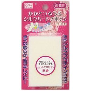 ※商品リニューアル等に伴い、パッケージ・内容等が掲載の内容と一部異なる場合があります。※商品は通常4〜6営業日以内に出荷します。在庫状況により出荷が遅れる場合があります。予めご了承下さい。 商品説明 シルクの軽石です。スキンケア効果の高いシルクの微粉末を、スポンジに練り込みました。角質を落としながらツルツルにします。シルクのアミノ酸粗成分が人体と似ており、よくなじみます 広告文責 株式会社ウェルパーク　電話番号：042-659-3716