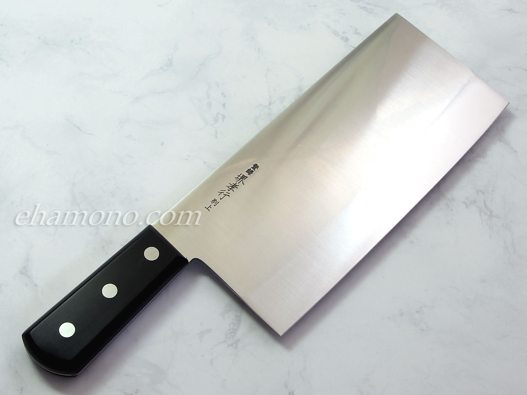 さびにくくて良く切れるイノックスモリブデン鋼を使った中華包丁210です。 刃長210、巾95、刃厚2.5mm、約450g、ステンレスモリブデン鋼　