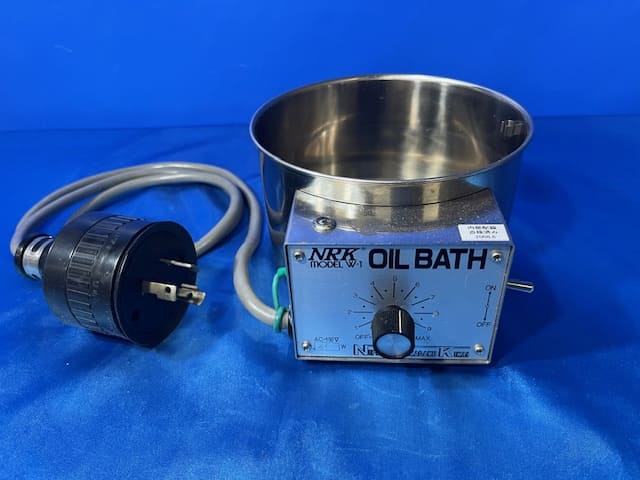 【中古】　3449　日本理化学器/NRK　オイルバス　型番：W-1　精密機械　分析機器　中古機器　研究　大学