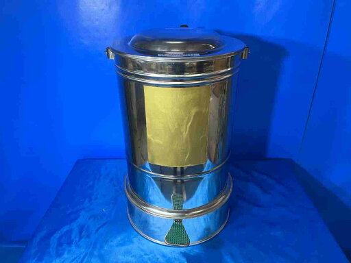 【中古】日本原子工業 蓋付き廃棄物容器 丸缶 ステンレス 蓋ペダル開閉式 型番:GRI-324TD 大学 研究 中古 理化学機器 分別 【中古】日本原子工業 蓋付き廃棄物容器 丸缶 ステンレス 蓋ペダル開閉式 型番:GRI-324TD 大学 研究 中古 理化学機器 分別