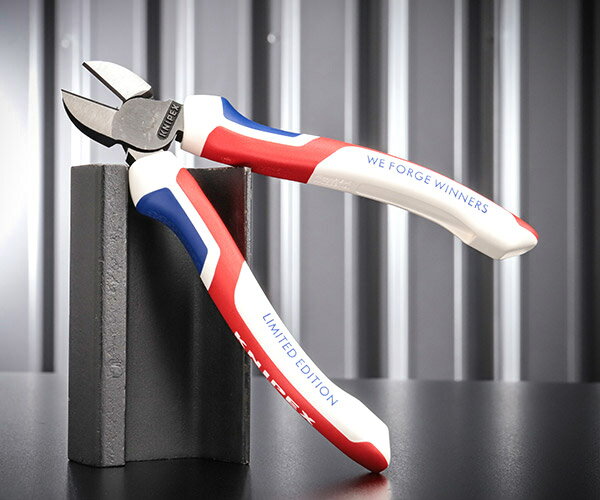 クニペックス 強力型ペンチ 225mm 0202-225SB(7659148) Powerful pliers