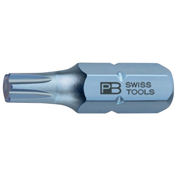 先端の精度がねじを守る。「100% Swiss Made」のPBドライバービットです。 強度と精度に優れた差込角1/4インチ(6.35mm)のヘクスローブビットです。 仕様 品番C6.400/7JANコード7610733007875差込角1/4(6.3mm)インチHEXサイズT7全長25mm先端外形寸法2.0mm適合ネジM2.5質量5g 注意事項 ※写真は代表画像になります。実際の商品とは異なる場合がございます。 ブランド紹介 PB Swiss Tools（PBスイスツールズ）1878年創業、「100% Swiss Made」を掲げるスイスの精密工具メーカー。PBが選ばれる理由は、派手なスペックではなく「失敗しにくい精度」にあります。独自合金と精密熱処理によって「高硬度」と「粘り」を両立。先端形状と素材バランスを徹底的に追い込み、ねじへの掛かりが素直で、傷めにくく、長期使用でも精度が崩れにくい設計思想を貫いています。さらに多くの製品に「シリアルナンバー」を刻印し、原材料まで遡れる品質管理体制を構築。「原材料・加工上の欠陥」に対する「無期限保証」を掲げられるのは、製品一本単位で責任を持つ姿勢の証です。その精密さは一般工具にとどまらず、医療分野向けツールの開発にも展開。精度と信頼性が最優先される領域で採用されることが、ブランド価値を物語っています。ものづくりの姿勢は環境面でも先進的。ヨーロッパの工具メーカーの中でも率先してサステナビリティに取り組み、リサイクルプラスチックを採用したドライバーグリップをいち早く開発しました。素材特有のにおいという課題にも、バニラエッセンスを加えるなど試行錯誤を重ねて改良を続ける。完成度をあきらめないこの姿勢が、グリップひとつにも貫かれています。また、世界市場の中でも日本市場のウエイトは高く、2025年には日本法人「PB Swiss Tools Japan」を設立し、日本向け製品開発や市場対応を一段と強化。経営も創業家の次世代マルコ・バウマン氏がCEOに就任し、世代交代を果たしました。140年を超える歴史あるメーカーでありながら、今まさに次の成長フェーズに入っているブランドです。 人気のカテゴリ 新商品 今月の特価品 オリジナル商品 ワケあり特価品