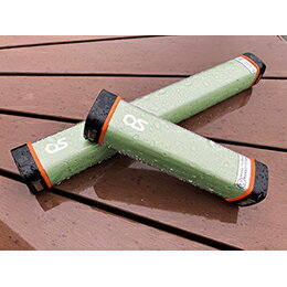 【1台3役！スマホ充電、懐中電灯、LED照明】おしゃれな3色展開＆電池容量で選べる2種類 LEDライト付/防水モバイルバッテリー GB-L-DC（カラー：グリーン/ピンク/モカ　電池容量：2500mAh/6000mAh USBケーブル付）