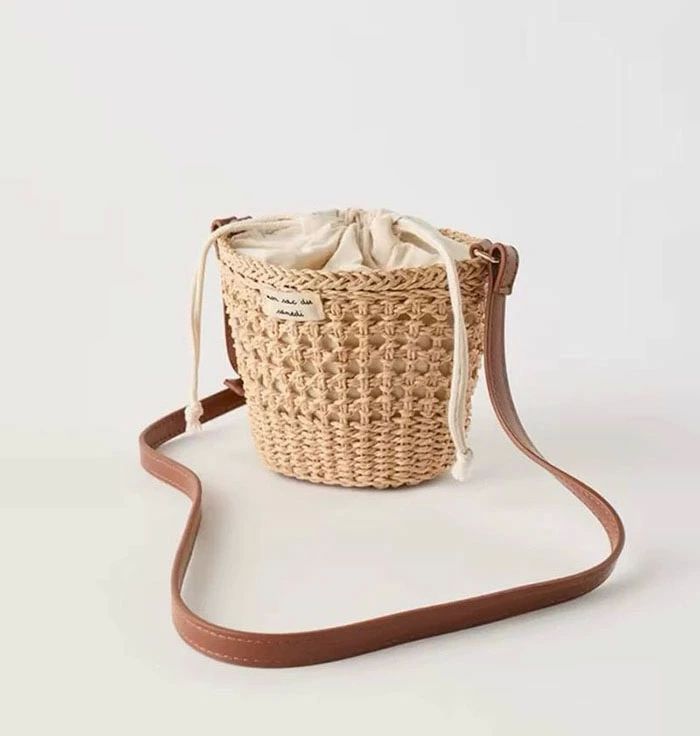 斜め掛け バッグ バケツ型バッグ カゴバッグ レディース 籠バッグ 小さめ ミニ 手提げ 軽量 巾着 ハンドバッグ ショルダーバッグ
