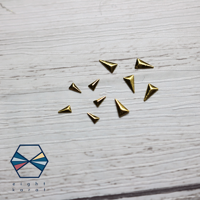 【BLACK FLIDAYクーポン発行中】トライアングルスタッズ【10個セット】ゴールド 5×3mm/4×2mm