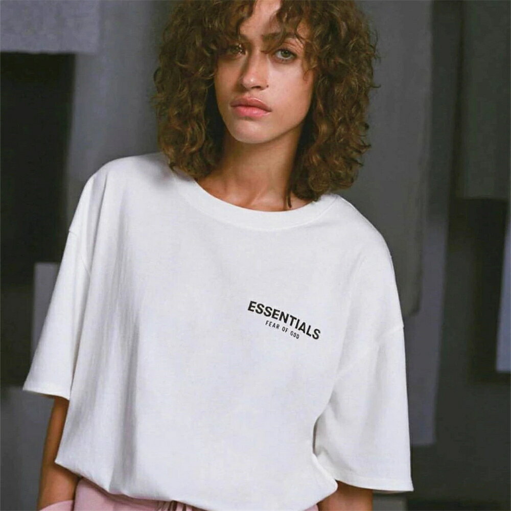 永吉屋のSALE【期間限定10%OFF】FEAR OF GOD ESSENTIALS コットン100% エッセンシャルズ Tシャツ 半袖 メンズ レディース T-Shirt スウエット ジャージ シンプル 男女兼用 カジュアル Tシャツ 送料無料[並行輸入品] 9色｜アングル2