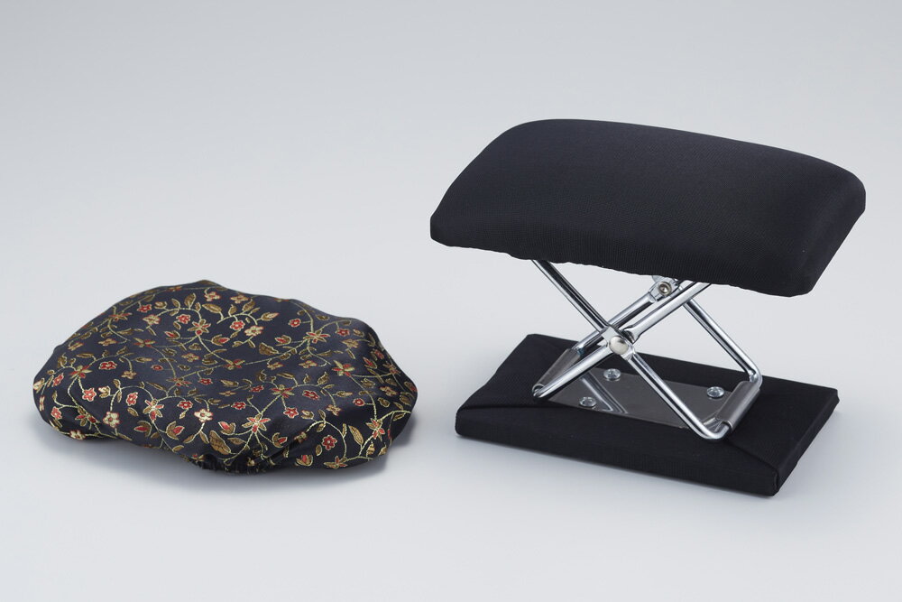 長時間の正座による足首の負担を軽減...