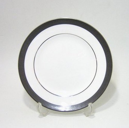 ウェッジウッド・英国製 メトロポリス　15cmプレート