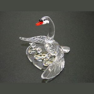 SWAROVSKI スワロフスキー 243373 湖上の美人 スワンファミリー W7.5cm