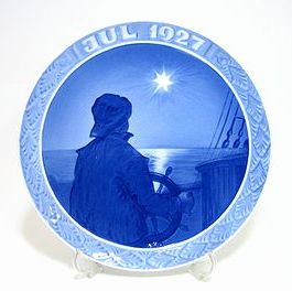 ロイヤルコペンハーゲン・クリスマスプレート 1927年 クリスマスの夜の船上の少年 18cm