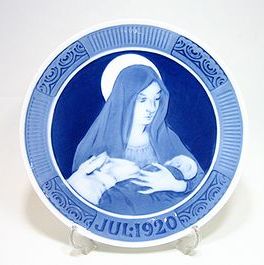 ロイヤルコペンハーゲン・クリスマスプレート 1920年 イエスを抱くマリア 18cm
