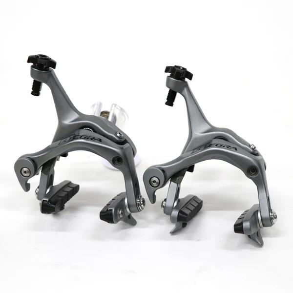 Shimano Ultegra BR-6700キャリパーブレーキ シルバー Shimano Ultegra BR-6700 Brake Calipers - Components