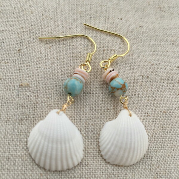 シェル 貝殻 ターコイズ 練りトルコ 天然石 パワーストーン金属アレルギー対応 軽い 痛くないピアス イヤリング レディース 女性用 ハンドメイド アクセサリー...