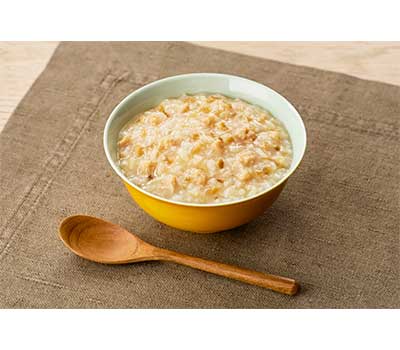 介護用品専門店 まごころショップの介護食 レトルト やわらか食 まんぷく日和 ふかひれ中華粥 100g アサヒグループ食品 ムース食 ミキサー食 舌でつぶせる 区分3 介護食品 おかず 嚥下食｜アングル2