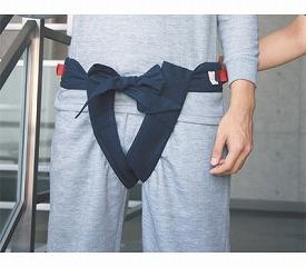 介護用品専門店 まごころショップのリハビリ介助用ベルト たすけ帯 R型 0971 特殊衣料 (体重分散 介護 リハビリ 補助) 介護用品｜アングル3