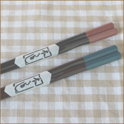 きれいな食器のお店絵器彩陶のお箸 ナス紺 八角 本うるし塗り お箸国産 うるし塗り 木曾 おもてなし お気に入り お値打ち｜アングル3