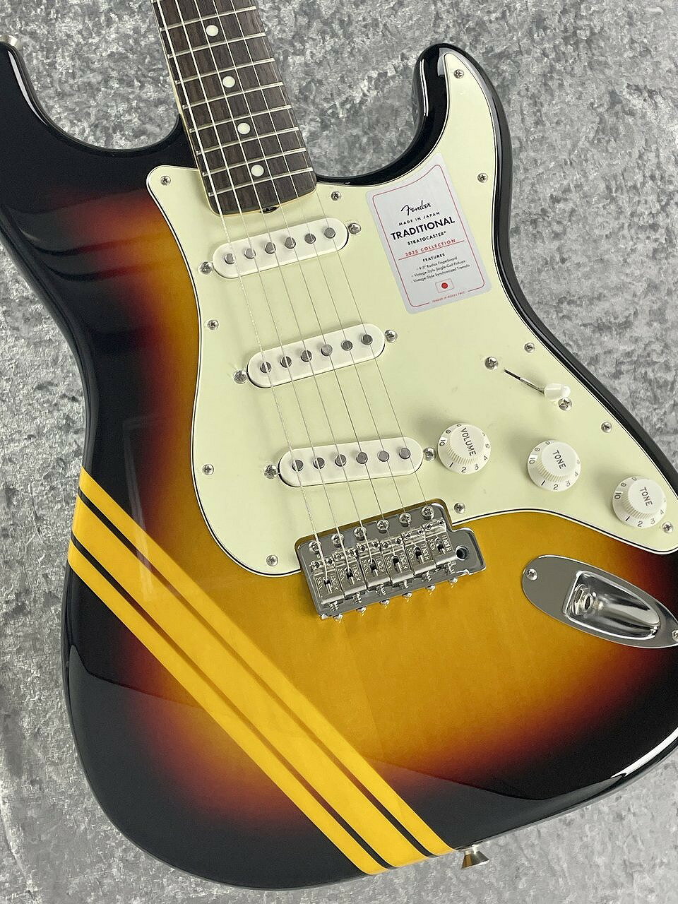 Fender 2025 Collection MIJ Traditional II 60s Stratocaster Competition 3TS/Aged NAT #JD25003801【3.43kg】【お茶の水駅前店】