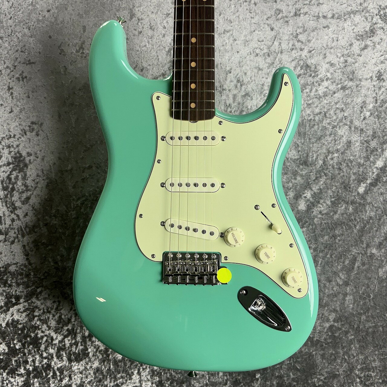 Rakuten - Fender Vintera III Early ‘60s Stratocaster -Seafoam Green - #MX25140043【3.50kg】【フレイムネック】【お茶の水駅前店】