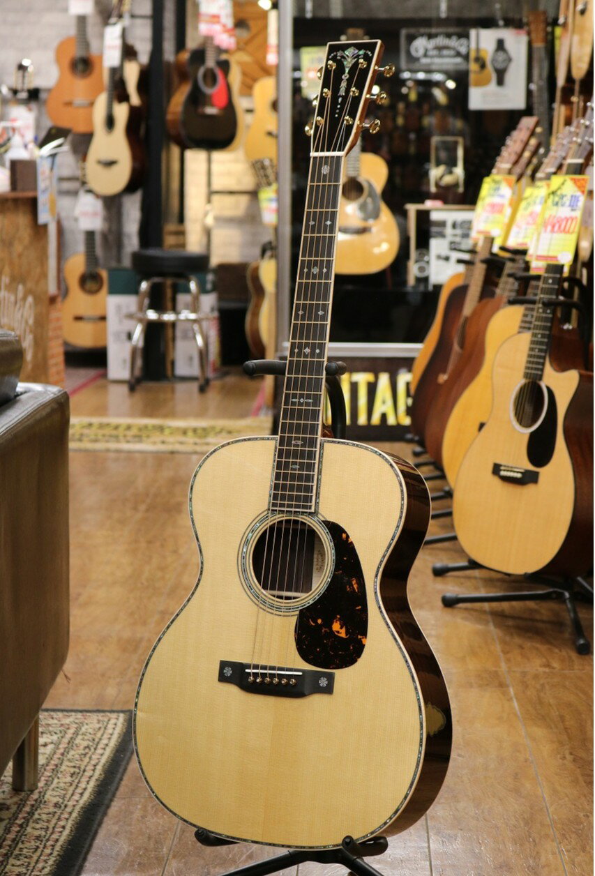 Martin 000-42Modern Deluxe 3018093 【無金利キャンペーン 送料当社負担】【お茶の水駅前店】