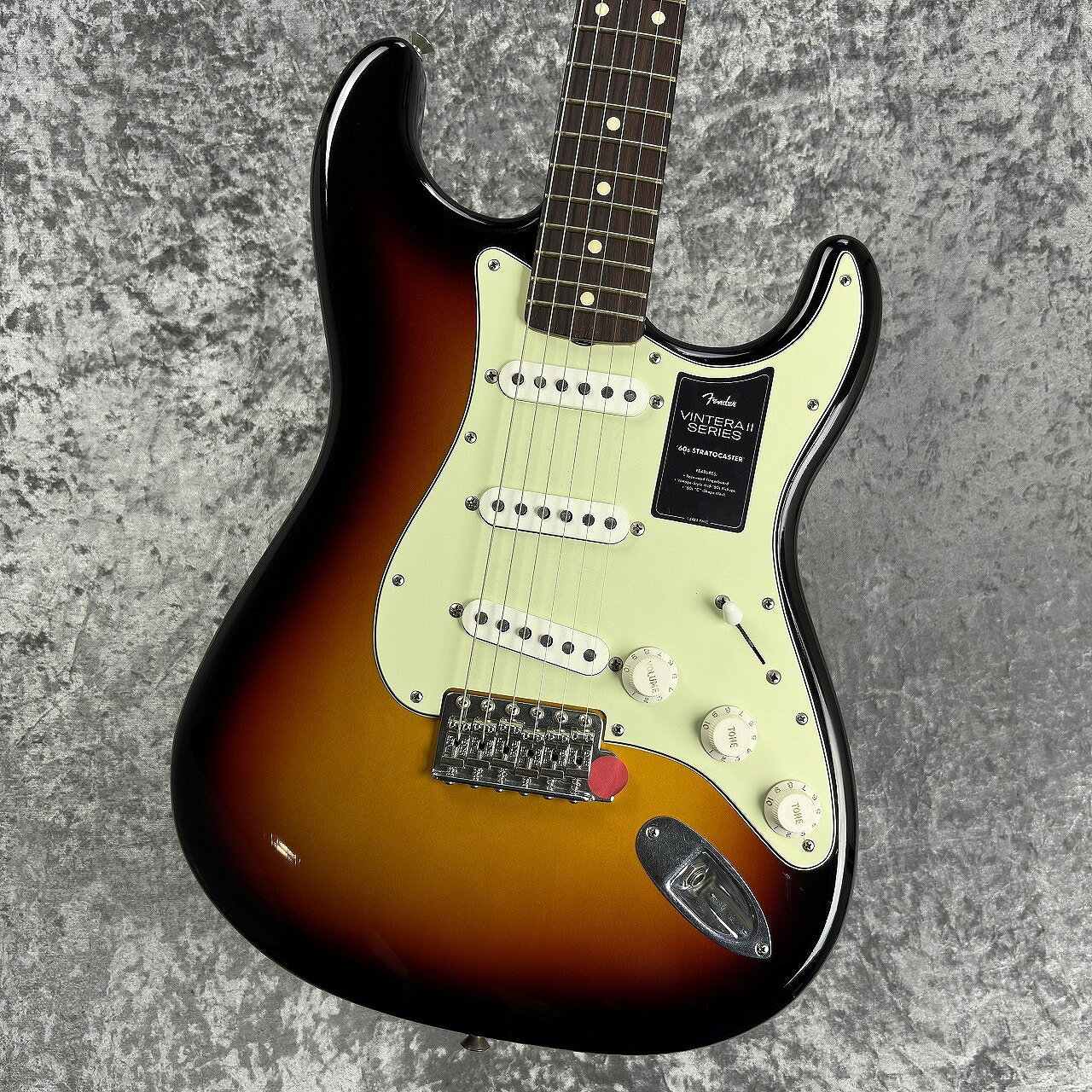 楽天市場】Road Worn Stratocaster（楽器・音響機器）の通販