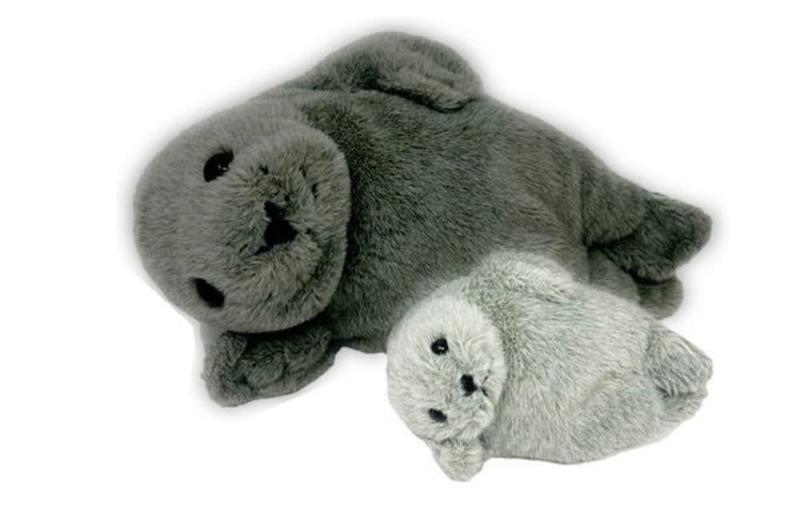 楽天E-KO-BO楽天市場店内藤デザイン研究所（Naitou Design） 海中散歩 ぬいぐるみ S グレー アザラシさんの一日 038950